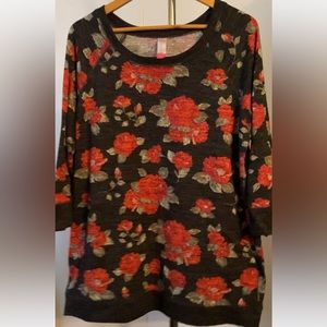 Black & Red Rose Pullover Lightweight Sweatshirt Size XXXL/21 Junior